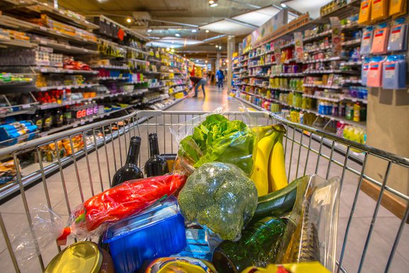 Da li je potrebno dezinfikovati i namirnice koje kupujemo?